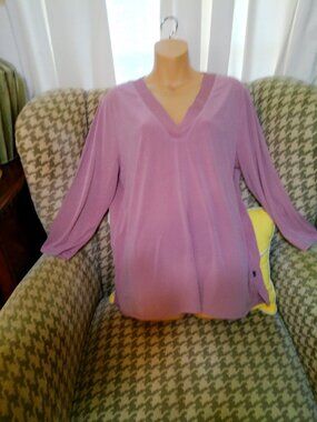 BANANA REPUBLIC SIZE LARGE GOOD CONDITION